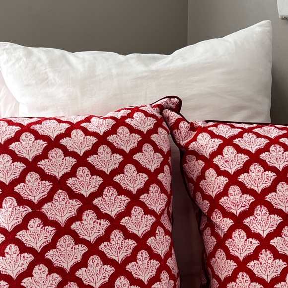 SOLD Roller Rabbit Jemina Decorative Pillow - Picture 4 of 6